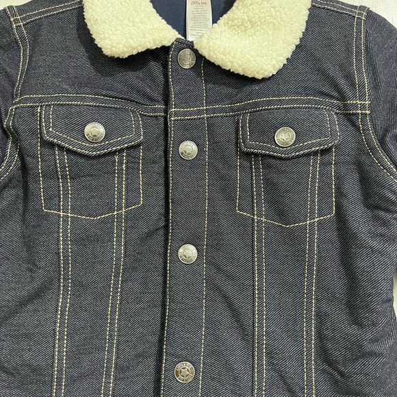 Girls faux collar puffy jean jacket size 4T - Picture 3 of 6